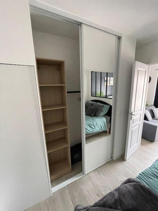 Apartment 1 Proche Gare Et Centre Poissy